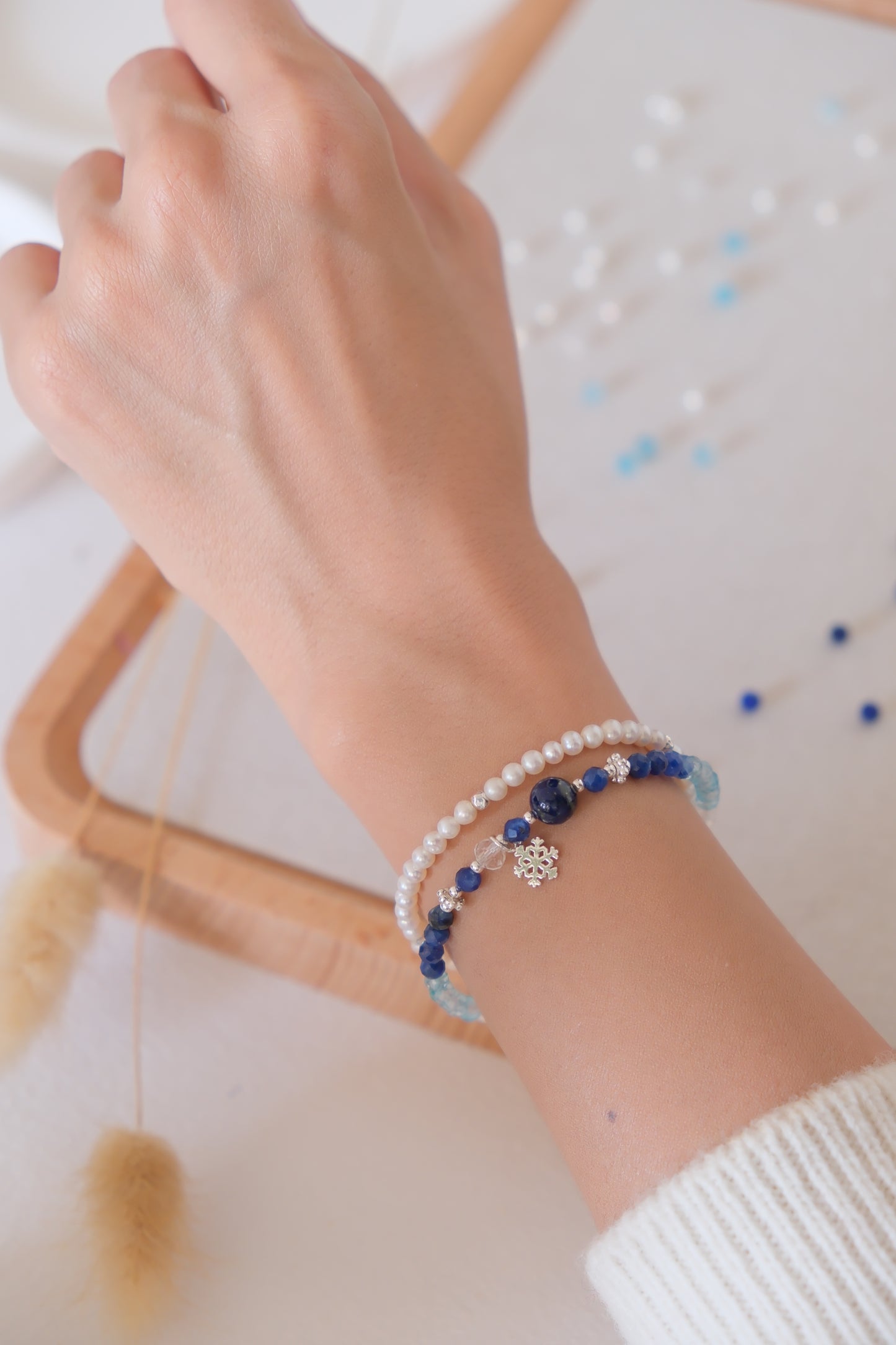 Product Description: Frozen-Inspired Blue White Crystal Bracelet – Icy Elegance