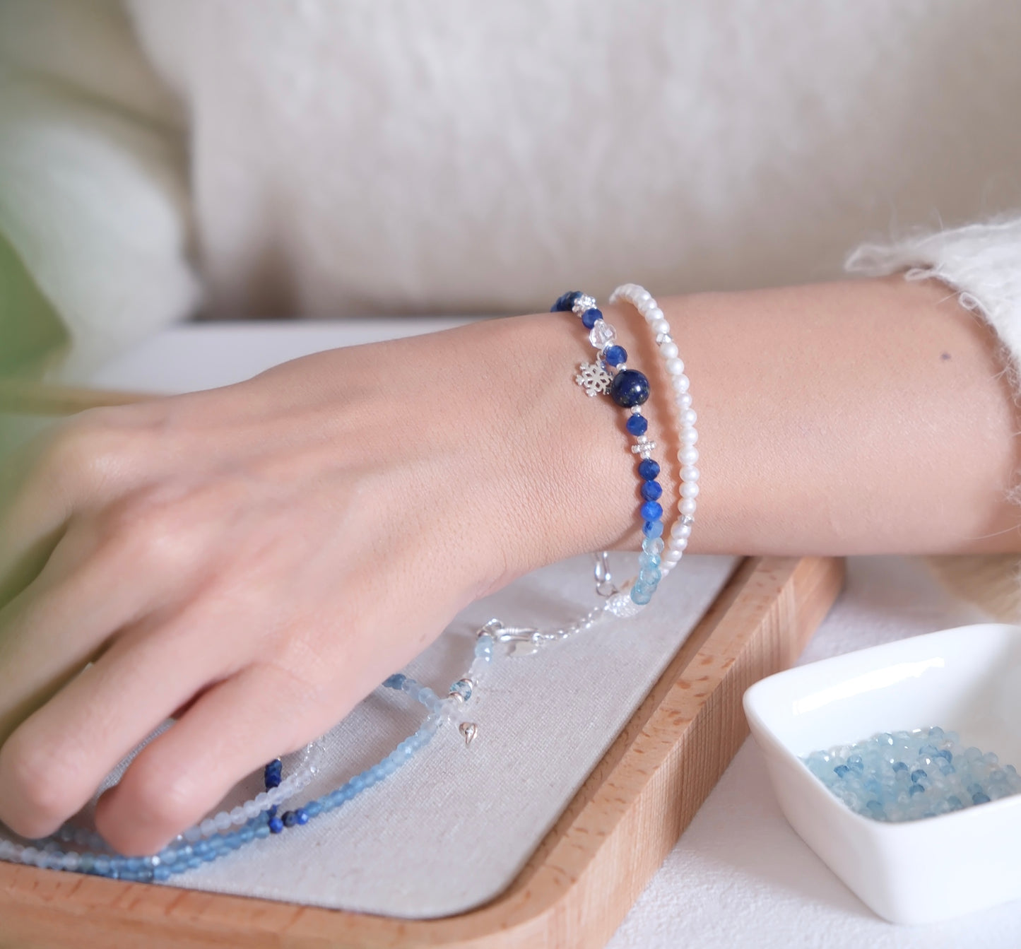 Product Description: Frozen-Inspired Blue White Crystal Bracelet – Icy Elegance
