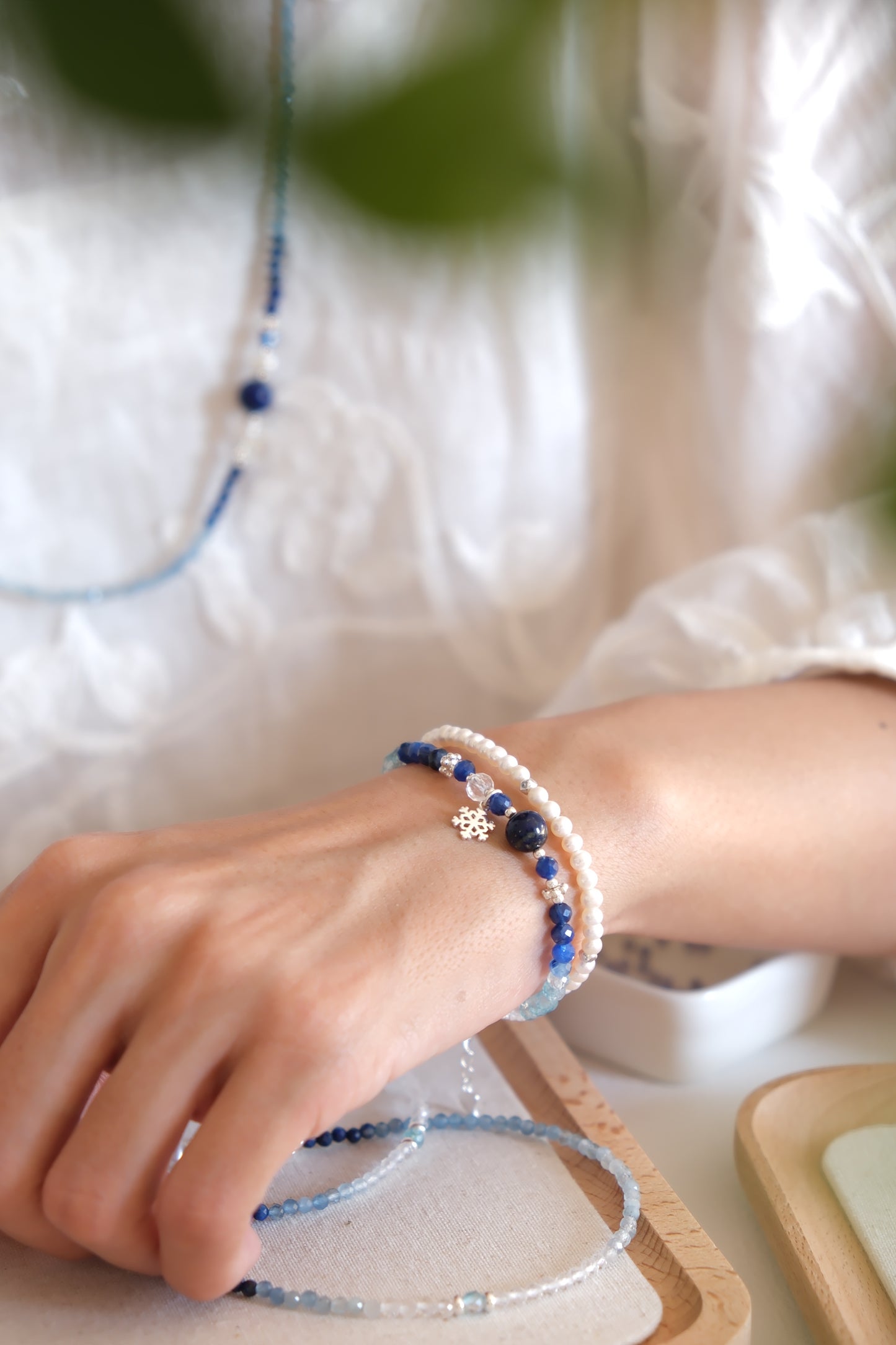 Product Description: Frozen-Inspired Blue White Crystal Bracelet – Icy Elegance