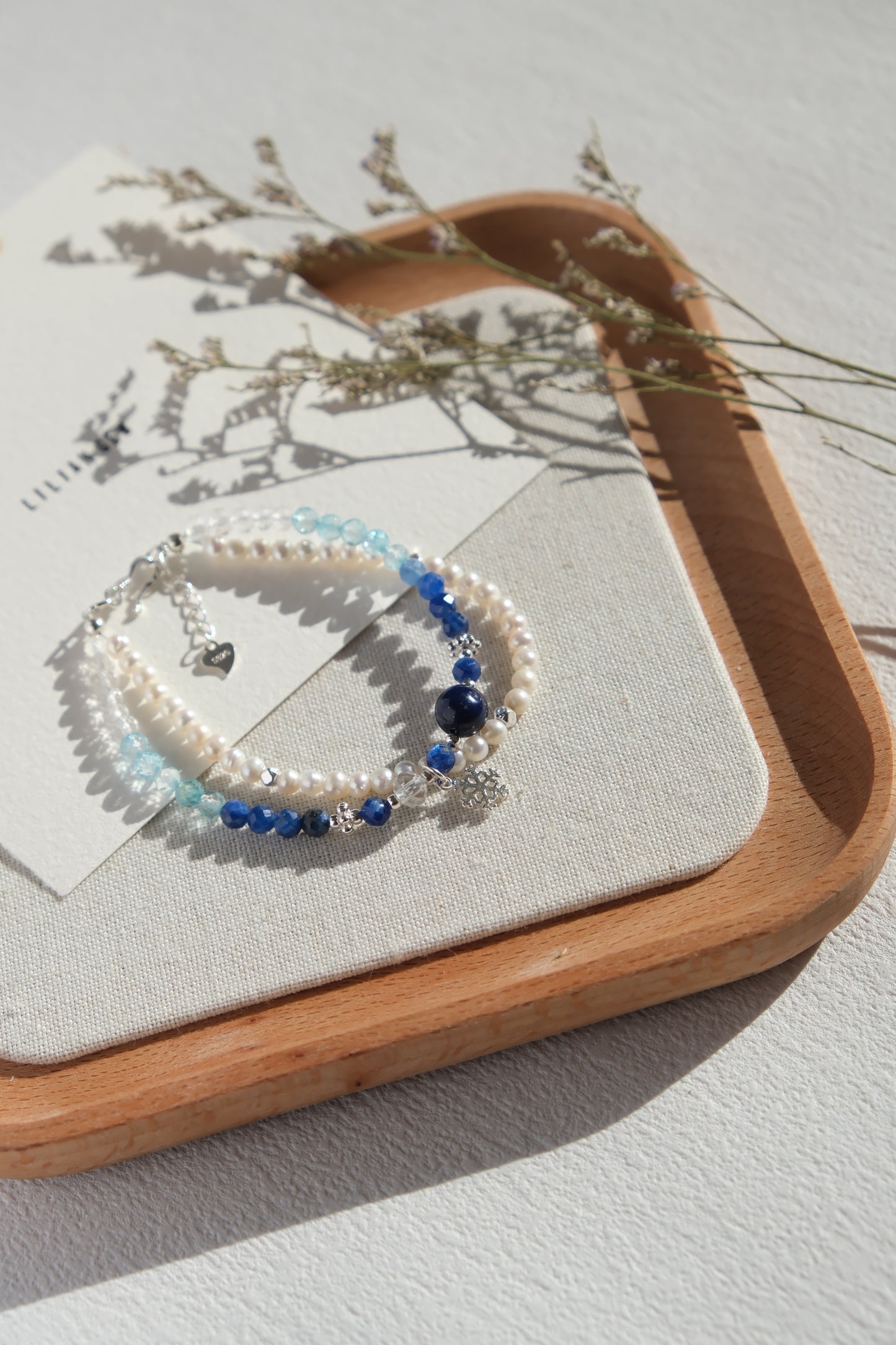 Product Description: Frozen-Inspired Blue White Crystal Bracelet – Icy Elegance