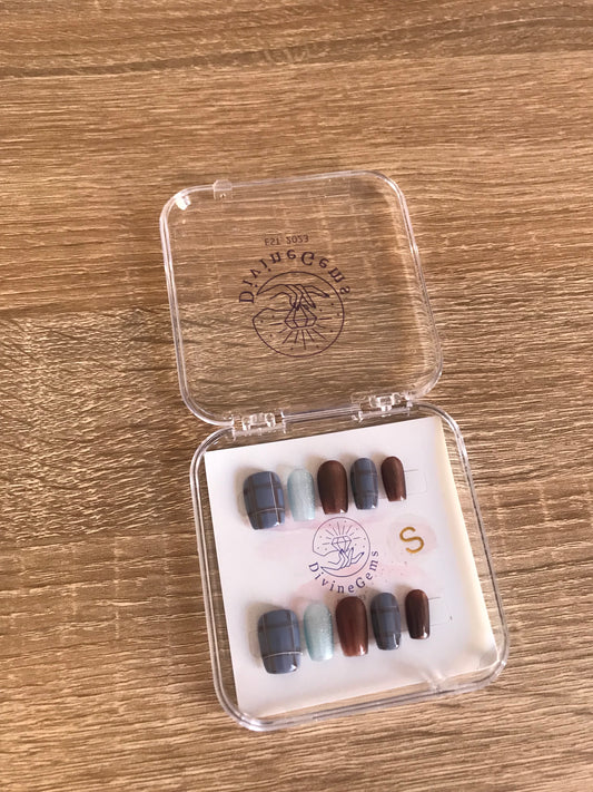 Timeless Plaid Press-On Nails