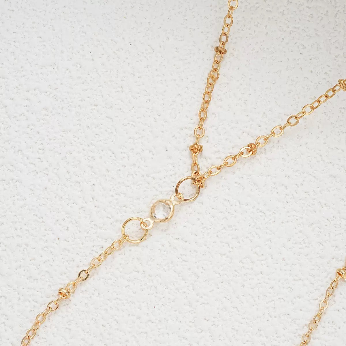 Gold Y-Necklace – Minimalist & Stylish