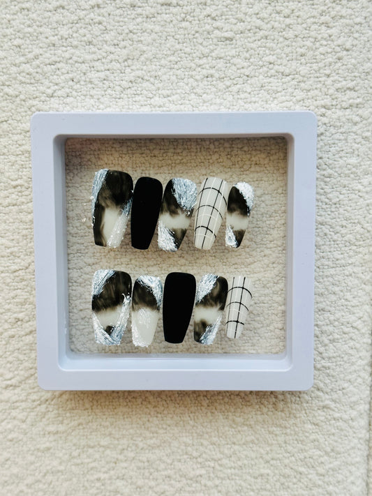 Obsidian Gypsum Handmade Mid-Trapezoid Press-On Nails | Subtle Elegance in Matte Black and Silver | Perfect for Autumn & Winter